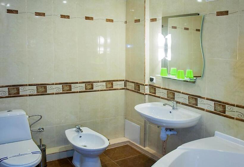 호텔 &restaurant Senator