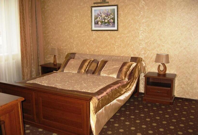 هتل Shato Paradis