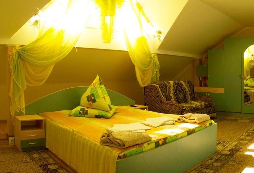 בית מלון כפרי U Olega