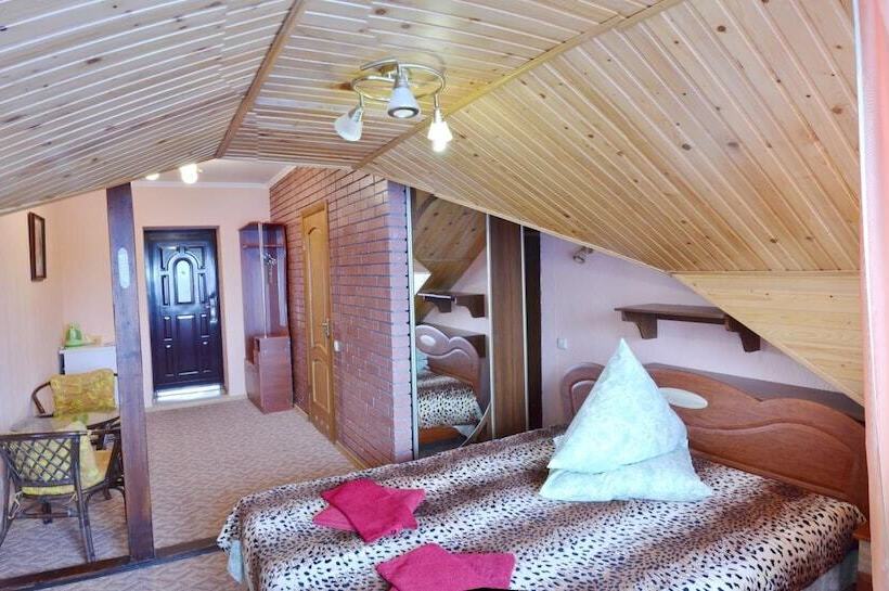 בית מלון כפרי U Olega