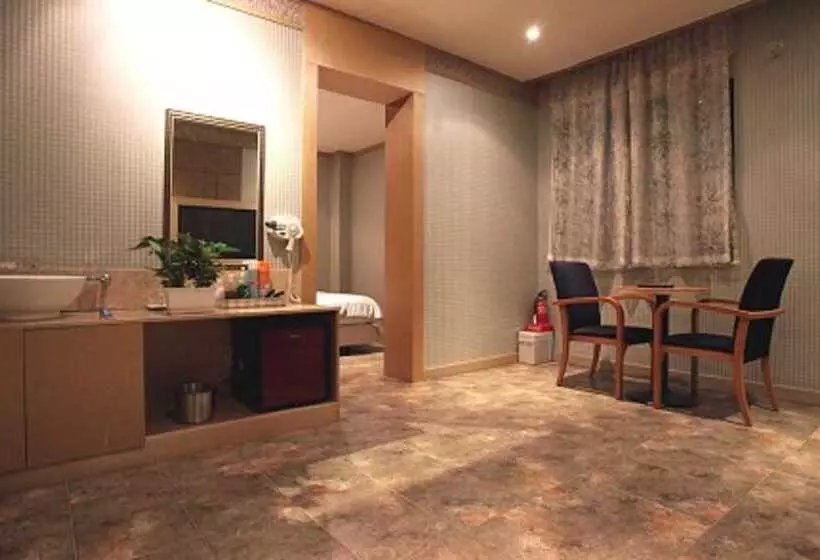 ホテル Yuwon