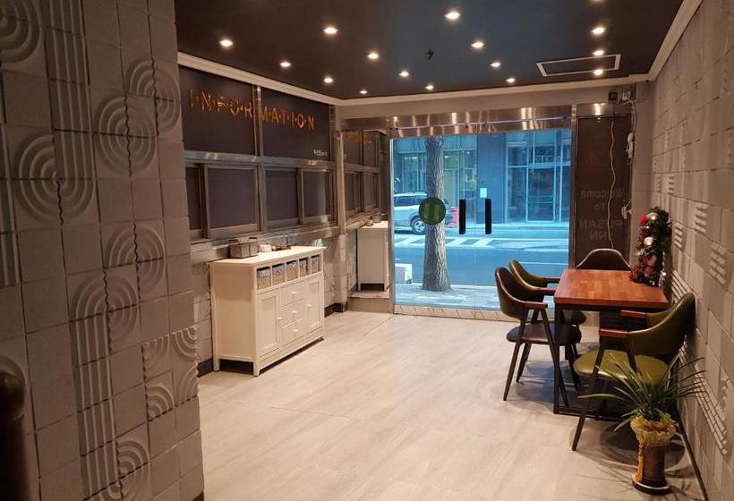 Мотель Busan Inn