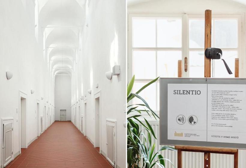 فندق صغير Dům Hostů Klášter Broumov