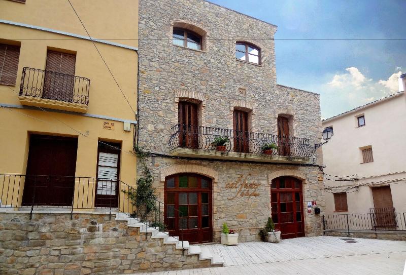 住宿加早餐 Cal Fuster De La Plaça