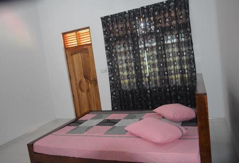 تختخواب و صبحانه Ruins Villa