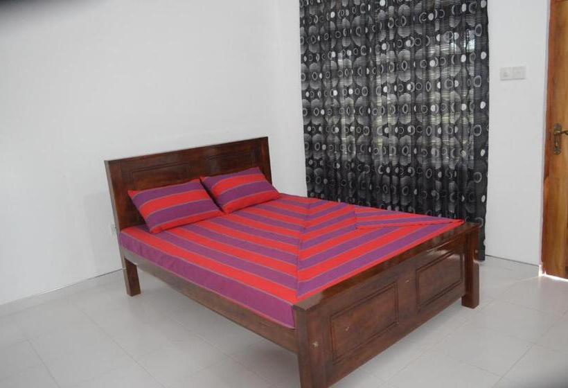 تختخواب و صبحانه Ruins Villa