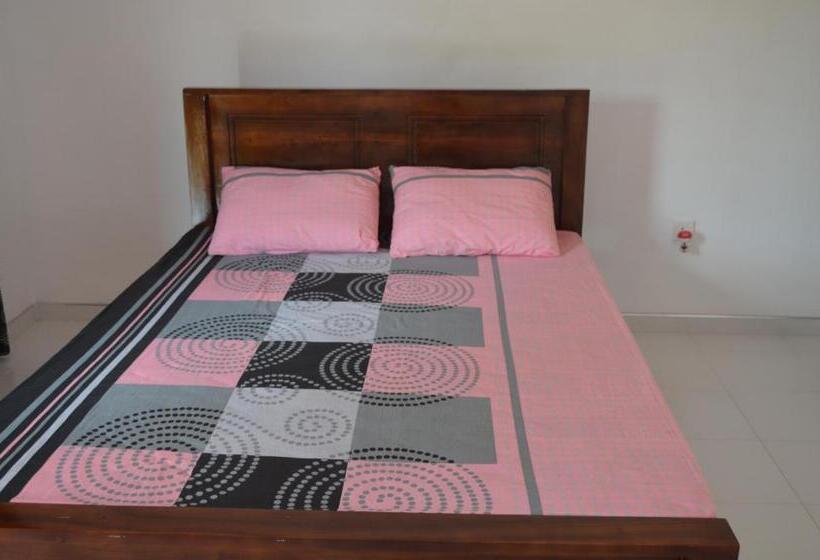 تختخواب و صبحانه Ruins Villa