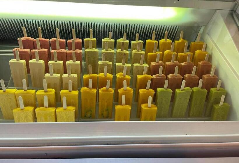 Charles Square Hostel