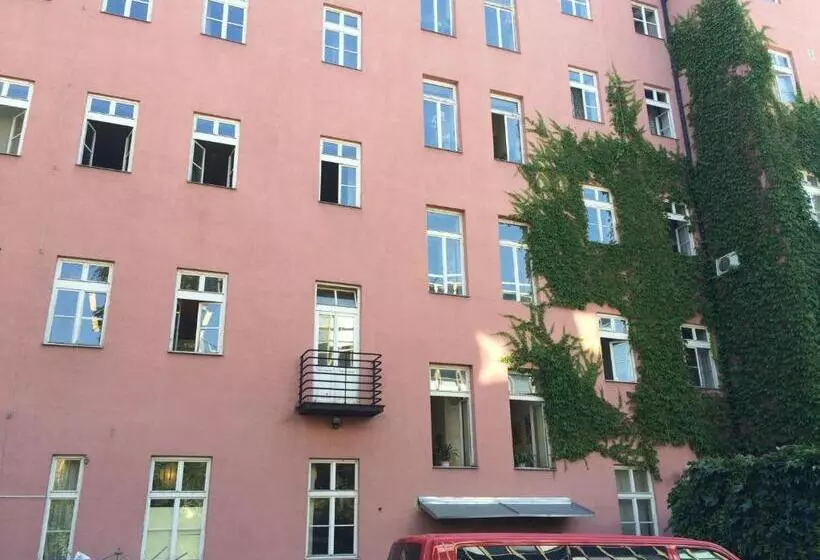 Charles Square Hostel