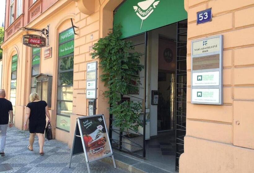 Charles Square Hostel