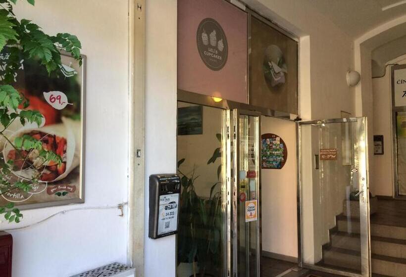 Charles Square Hostel