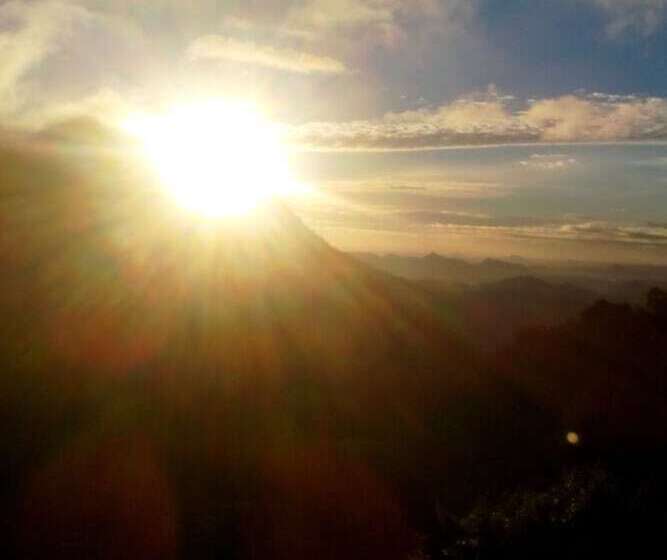 منتجع Ella`s Edge