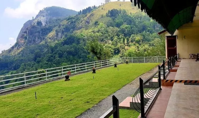 Resort Ella`s Edge