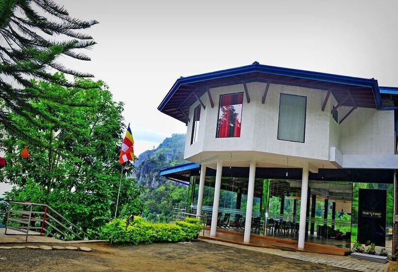 منتجع Ella`s Edge