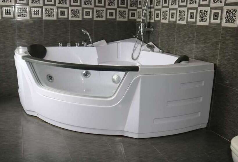 منتجع Ella`s Edge