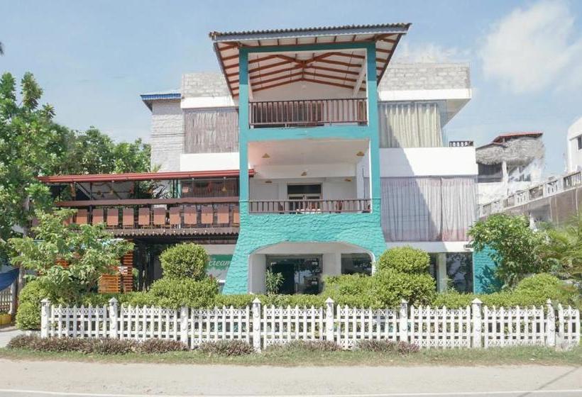 호텔 Agra Lanka Beach Resort