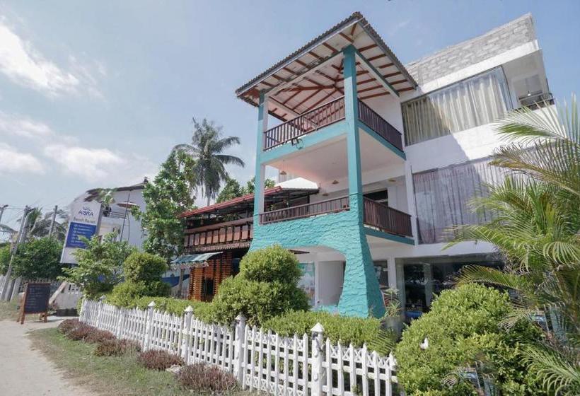 호텔 Agra Lanka Beach Resort