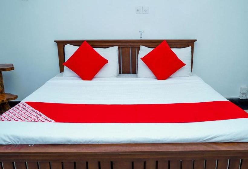 호텔 Agra Lanka Beach Resort