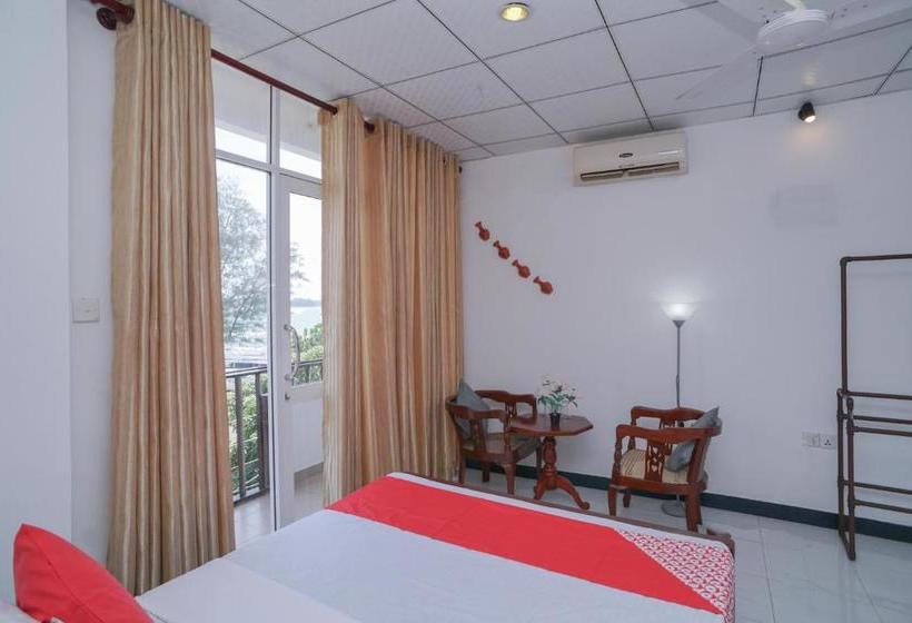 호텔 Agra Lanka Beach Resort