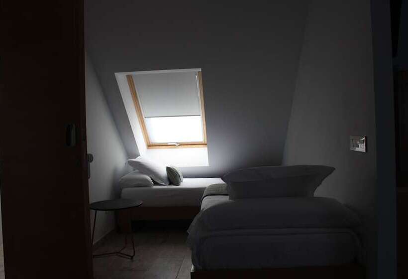 Отель Casa Dos Casqueiros