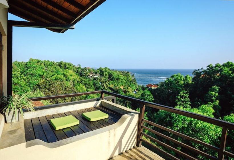 Отель Highland Villa