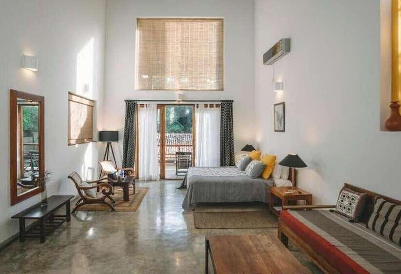 Отель Highland Villa