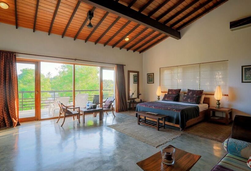 Отель Highland Villa