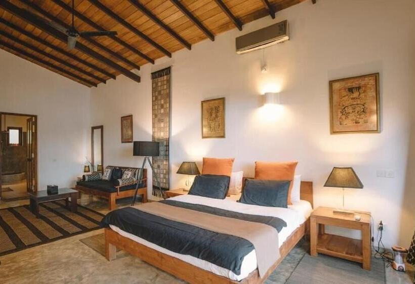 Отель Highland Villa