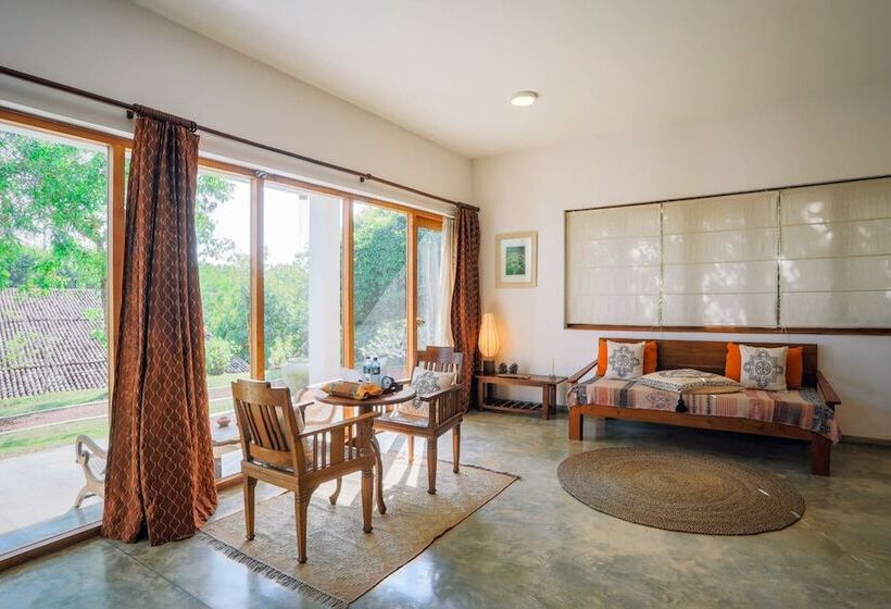 Отель Highland Villa