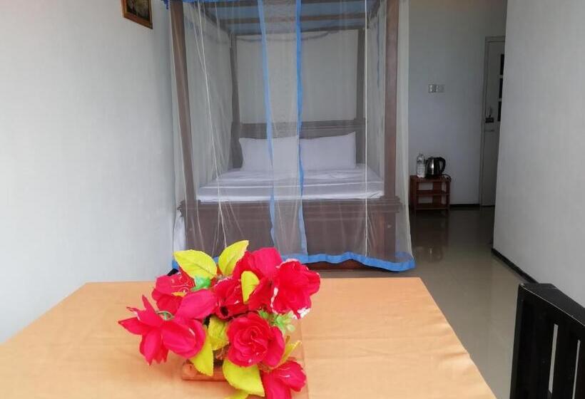 酒店 Rainbow Beach