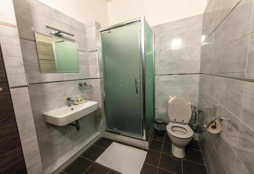 Отель Třebovská Restaurace