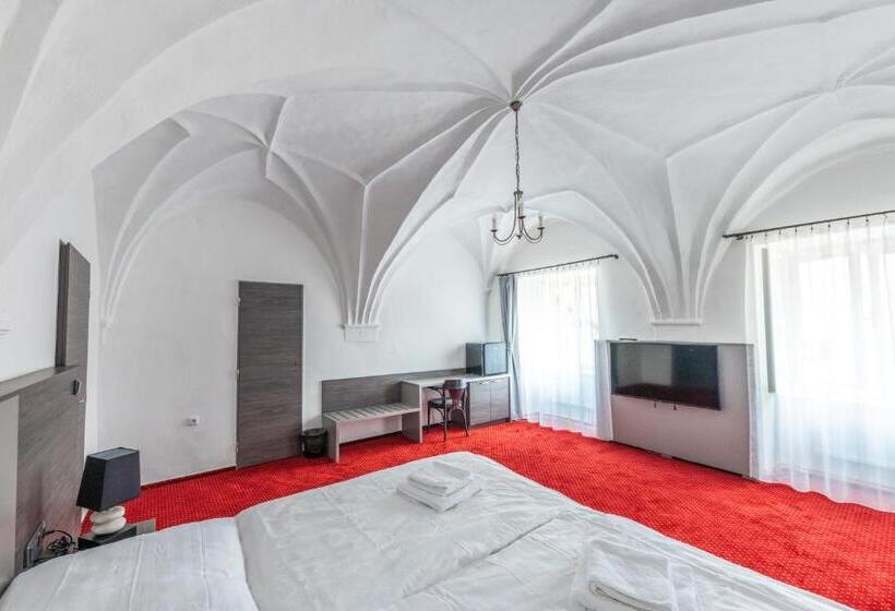 Отель Třebovská Restaurace