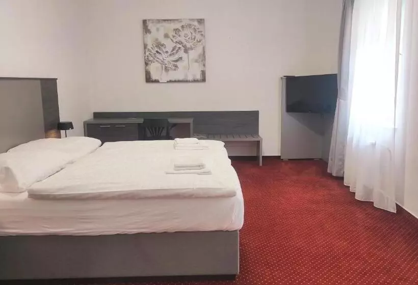 Hotelli Třebovská Restaurace