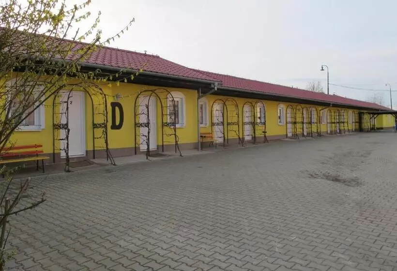 هتل Zámeček