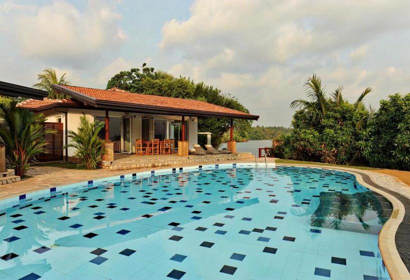 Kumudu Valley Resort