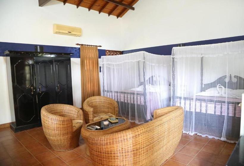 Kumudu Valley Resort