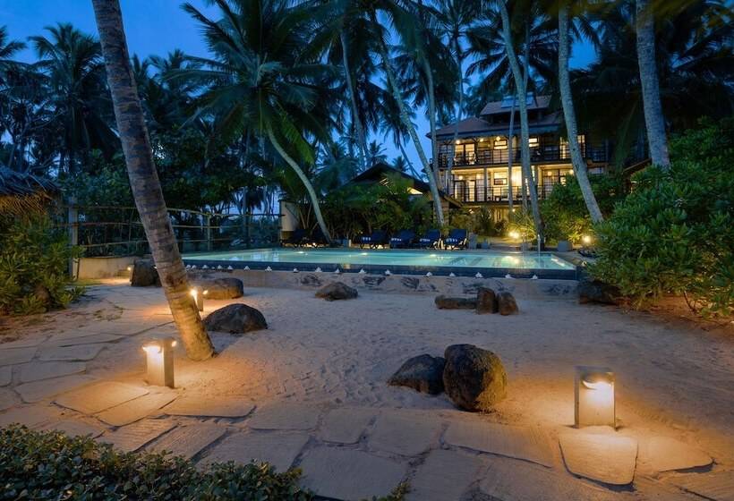 استراحتگاه Seven Turtles