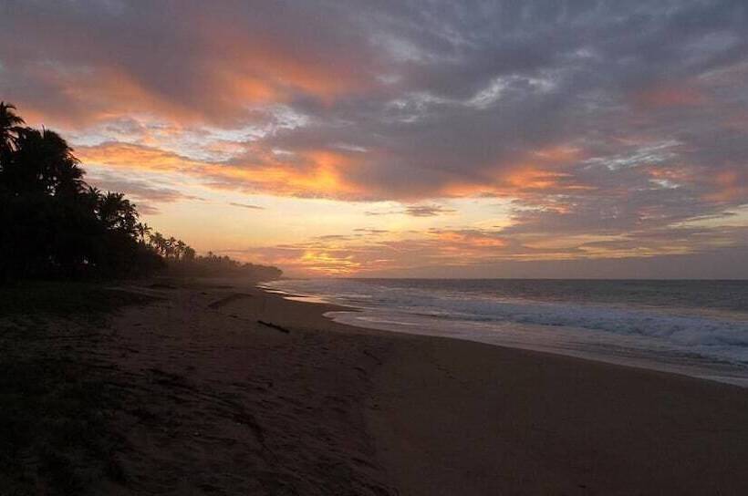 استراحتگاه Seven Turtles