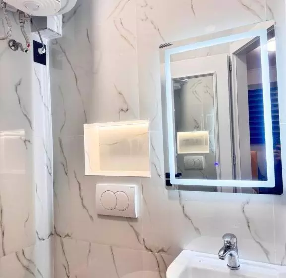 ペンション Keli’s Apartment