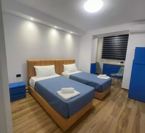 ペンション Keli’s Apartment