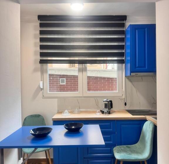 ペンション Keli’s Apartment