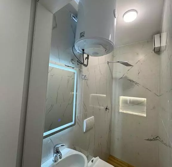 ペンション Keli’s Apartment