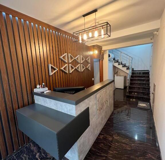 ホテル 7 Arians S