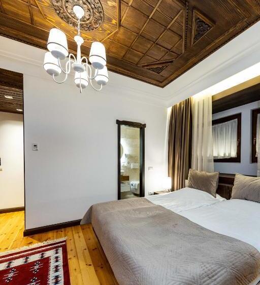 فندق Kulla E Zenel Beut