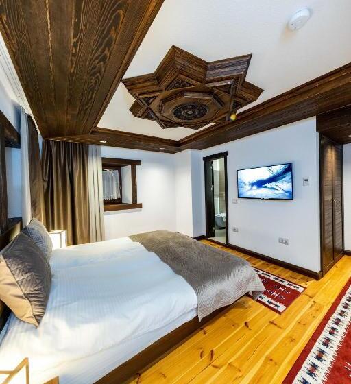 فندق Kulla E Zenel Beut