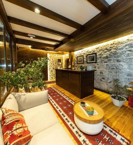 فندق Kulla E Zenel Beut