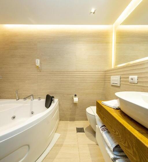 فندق Kulla E Zenel Beut