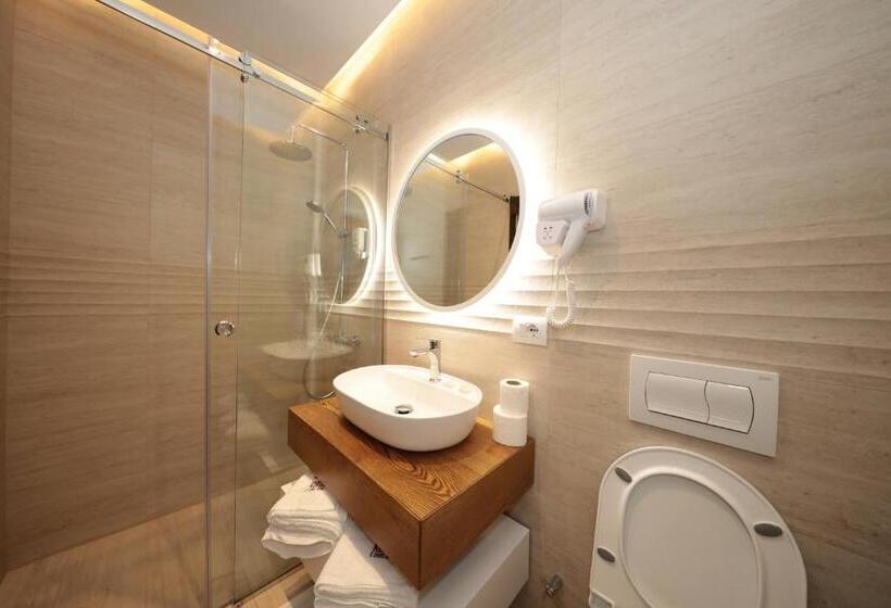 فندق Kulla E Zenel Beut