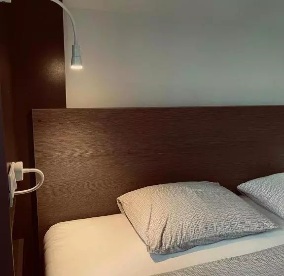 پانسیون Town Hostel