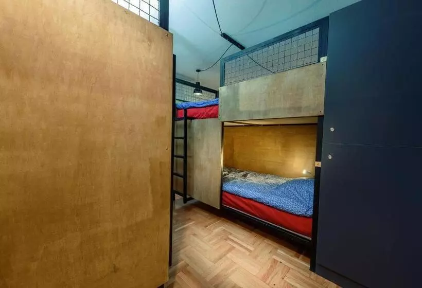 پانسیون Town Hostel